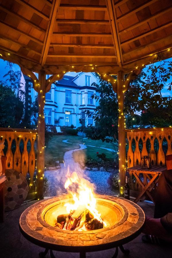 Rockleigh Place Сент-Остел Экстерьер фото